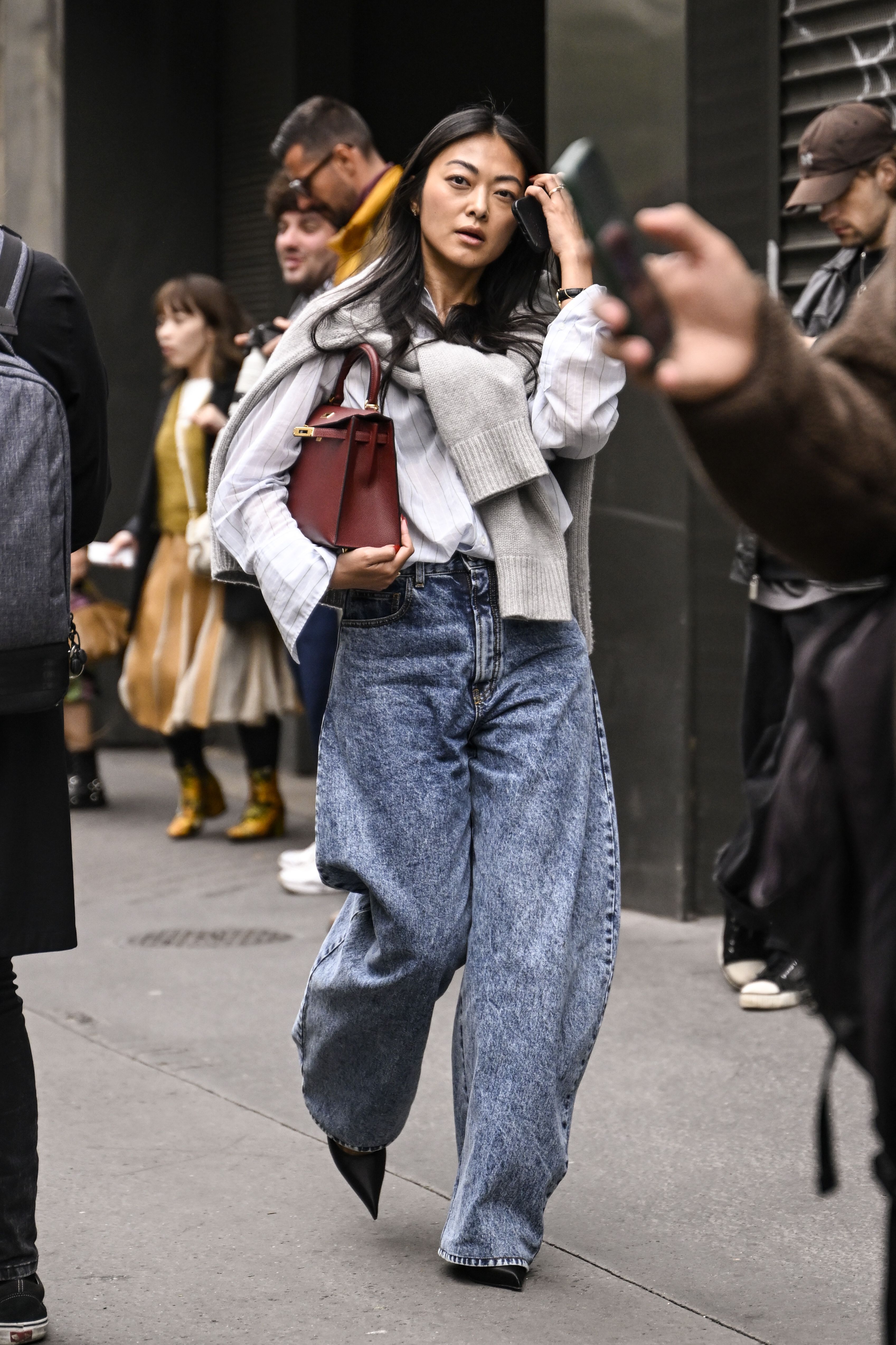 Street Style - Paris Fashion Week - Womenswear Spring/Summer 2025 - Day Eight street style paris fashion week womenswear spring/summer 2025 day eight